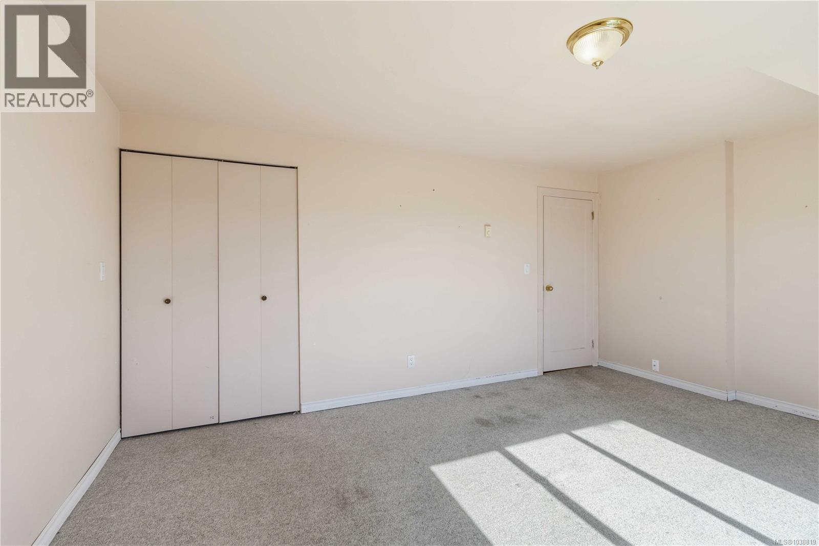 4139 Carey Rd - 24