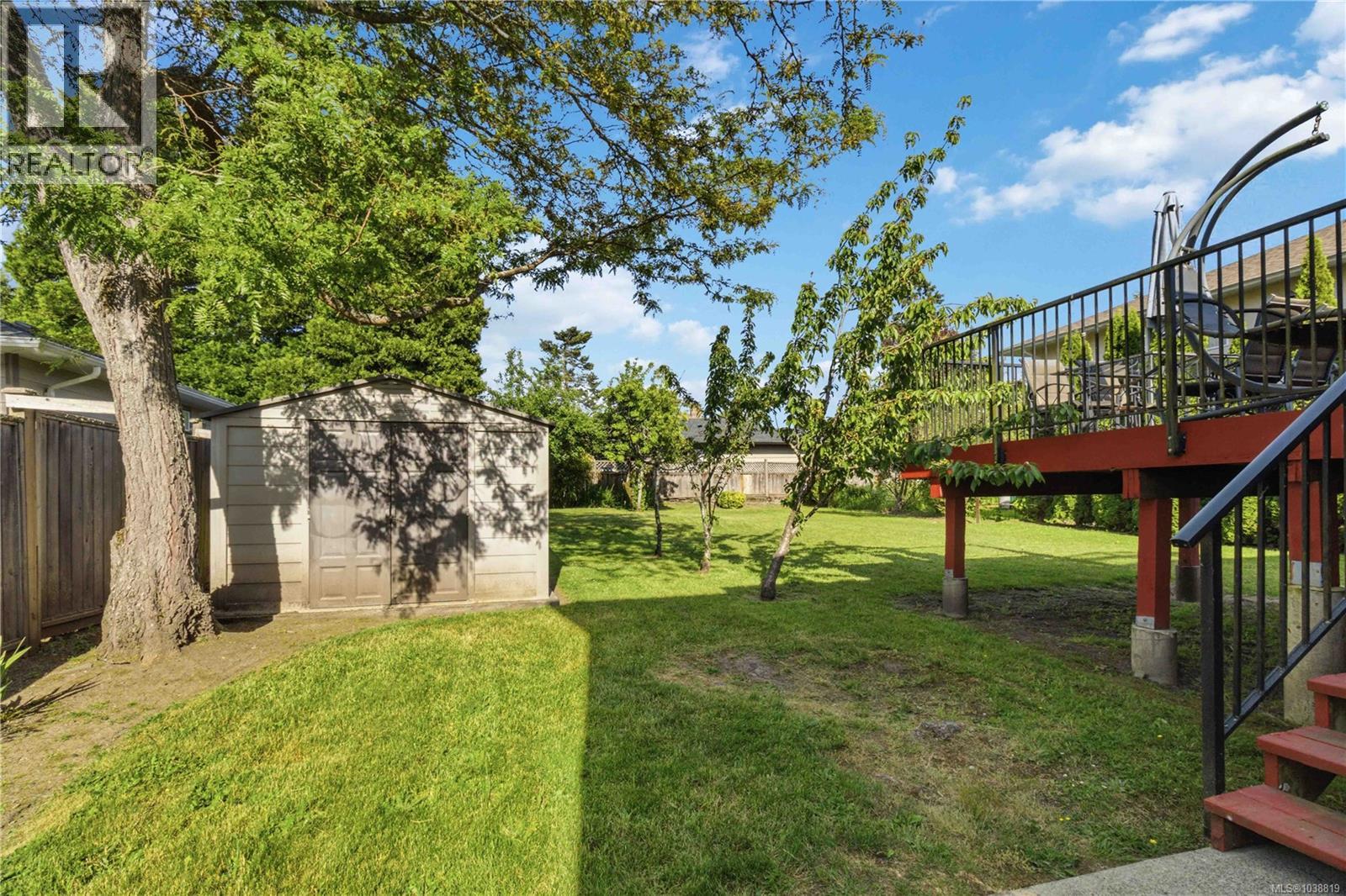 4139 Carey Rd - 41