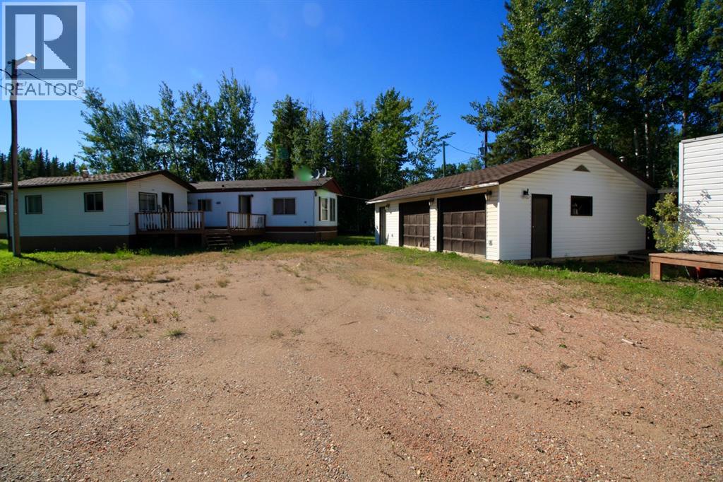 953 Bear Paw Crescent - 40