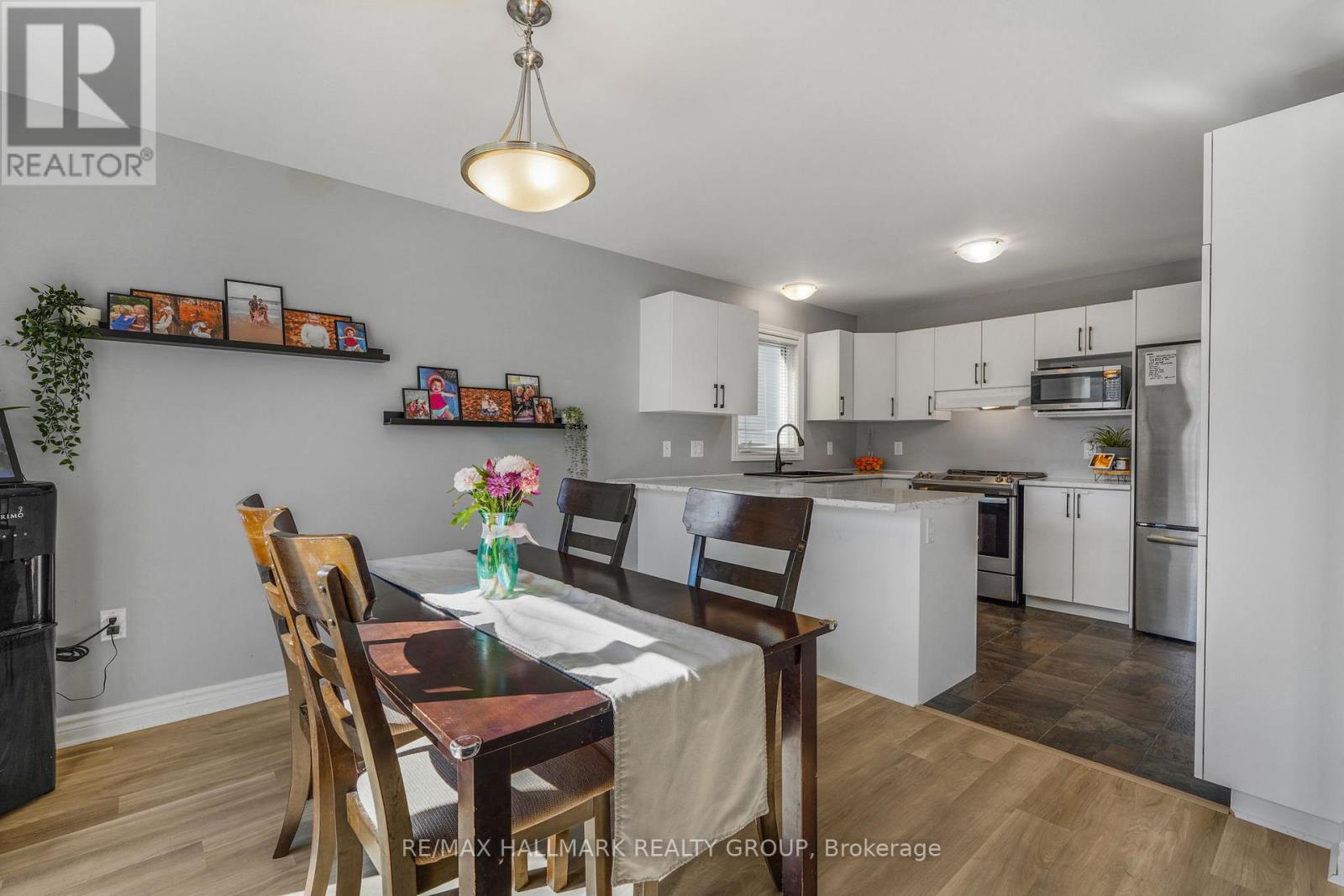 363 TRILLIUM CIRCLE - 10