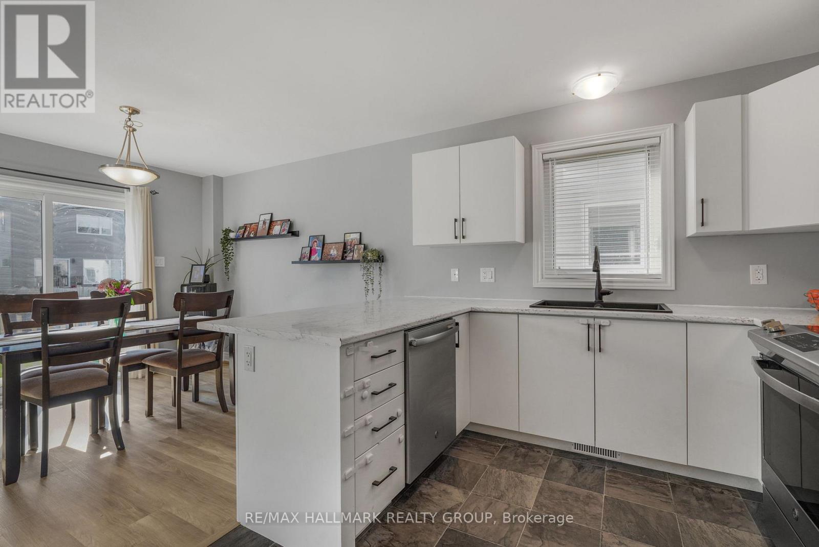 363 TRILLIUM CIRCLE - 12