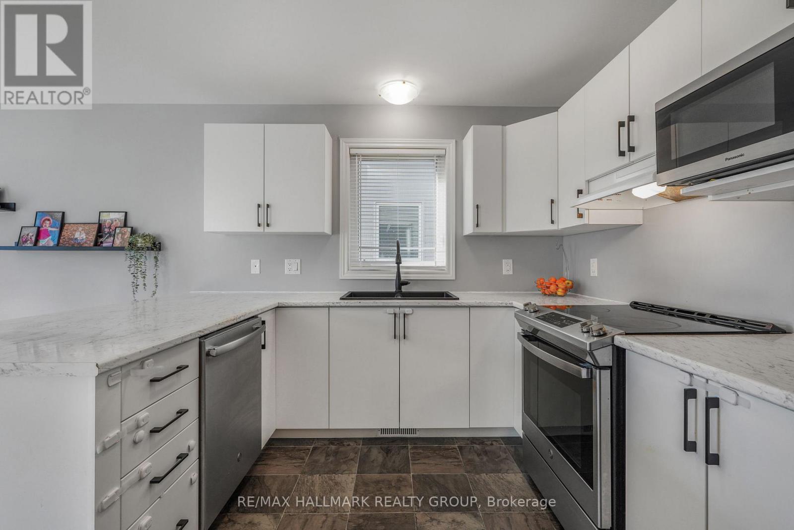 363 TRILLIUM CIRCLE - 13