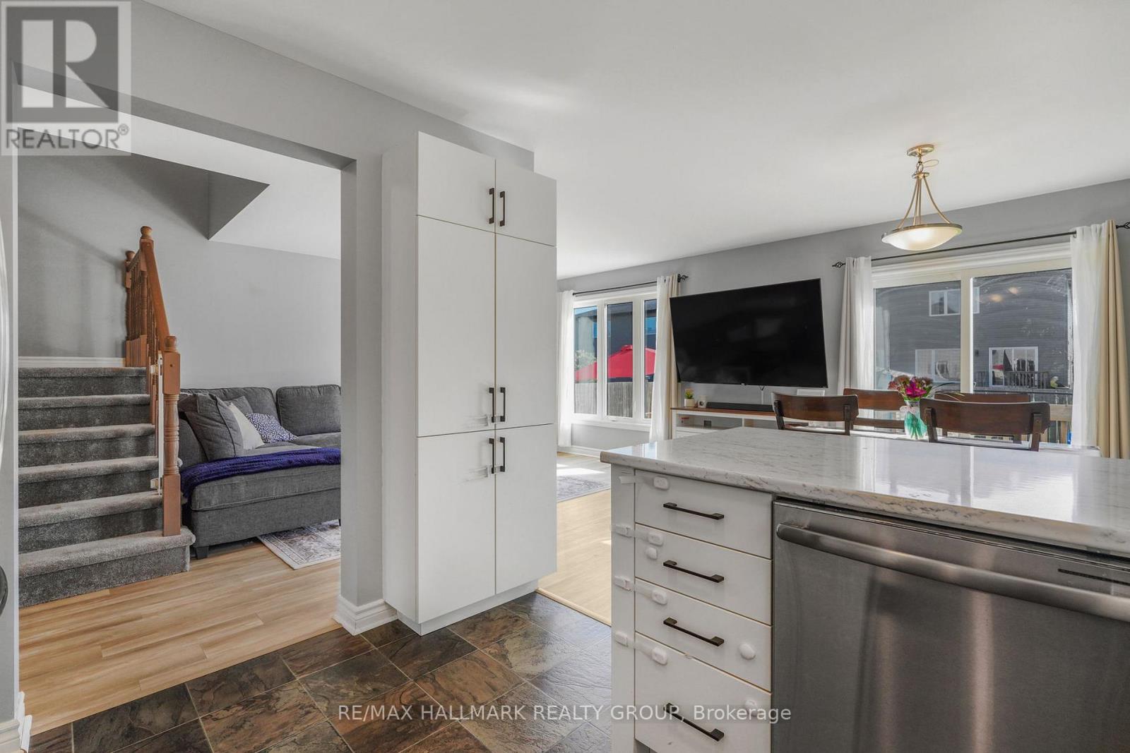 363 TRILLIUM CIRCLE - 14