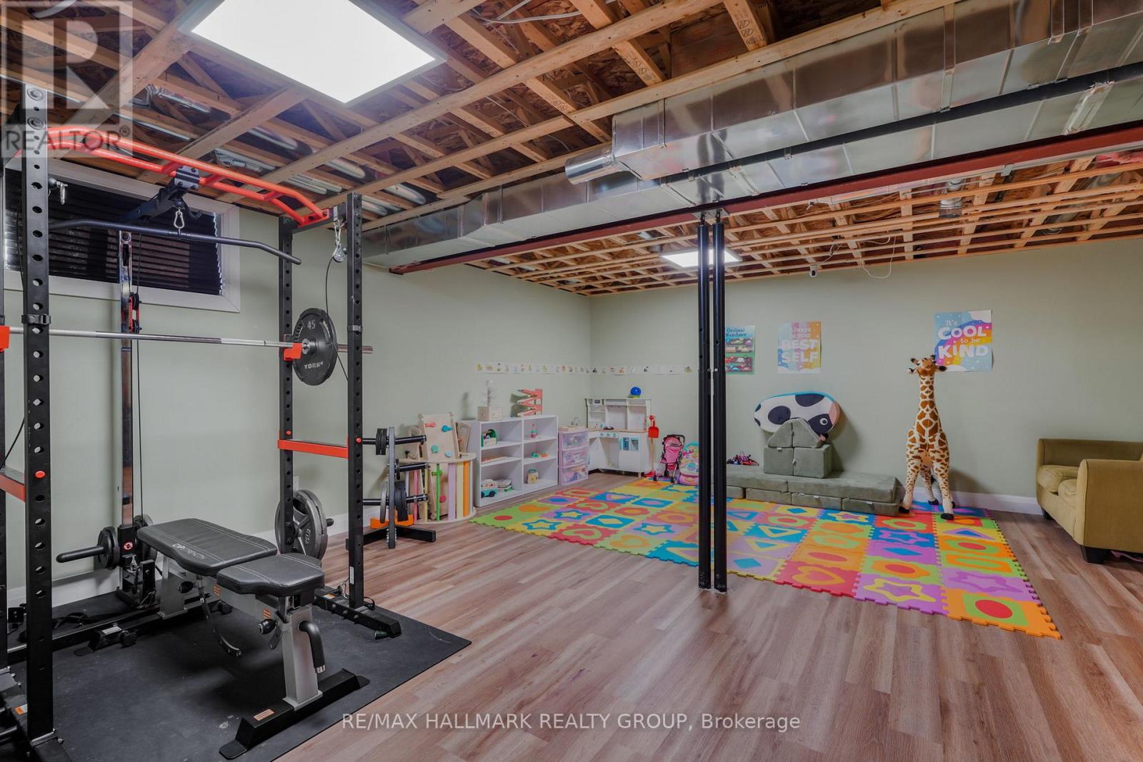 363 TRILLIUM CIRCLE - 25