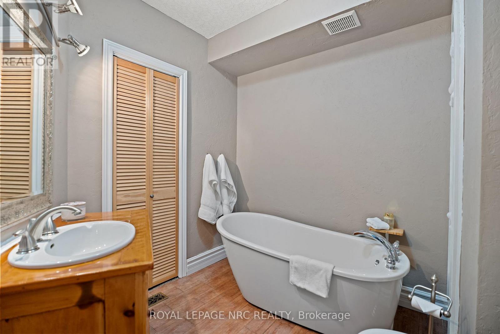 307 MISSISSAGUA STREET - 16