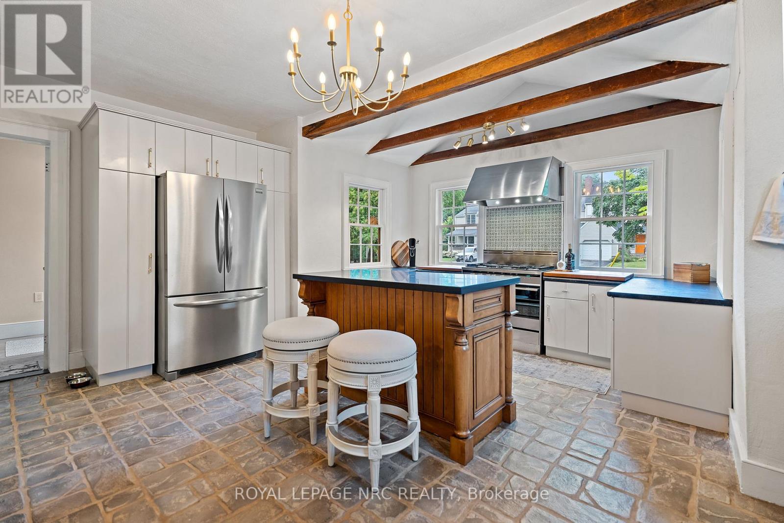 307 MISSISSAGUA STREET - 4