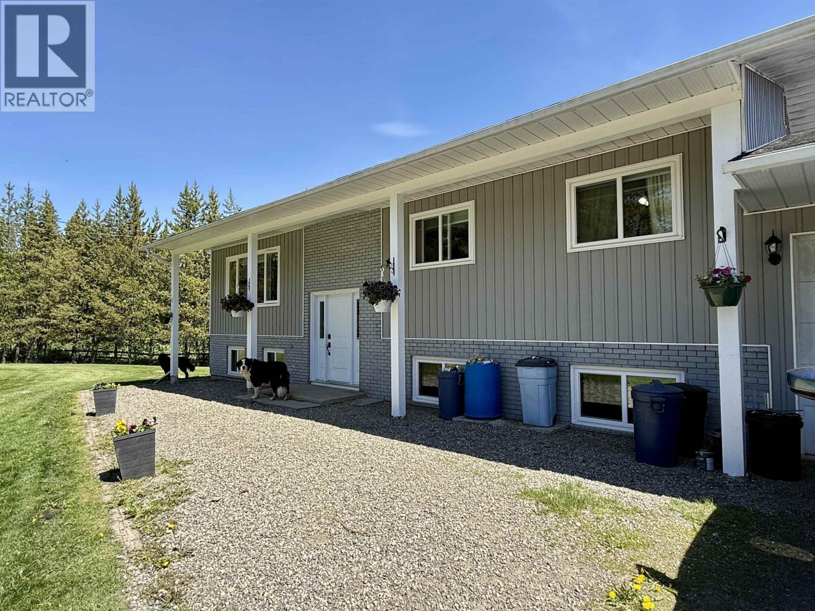 Living room of 1480 DAVID DRIVE · Prince George, BC
