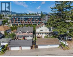 409-411 417-419 E 3rd Street, North Vancouver, BC V7L1G3 Photo 8