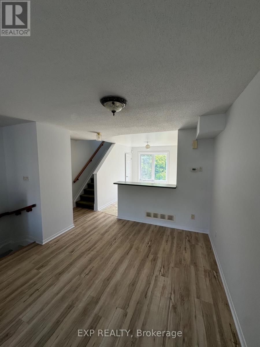 42 MANHATTAN CRESCENT - Image 2