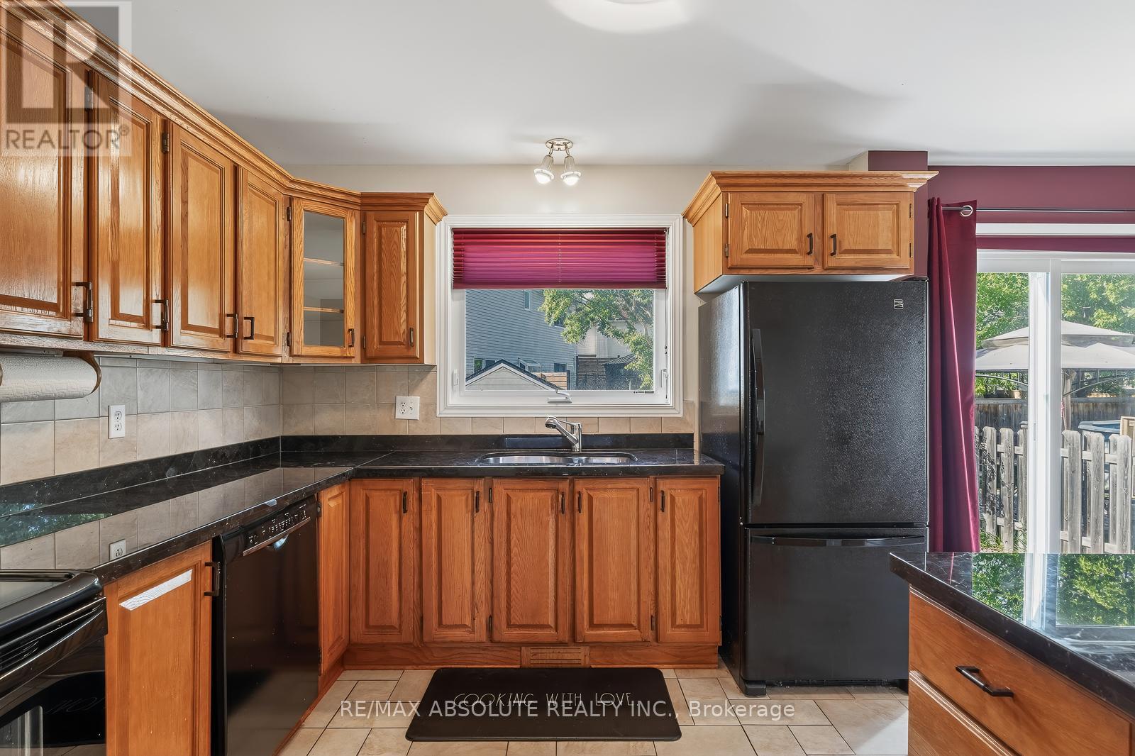 1475 DEAVY WAY - 18