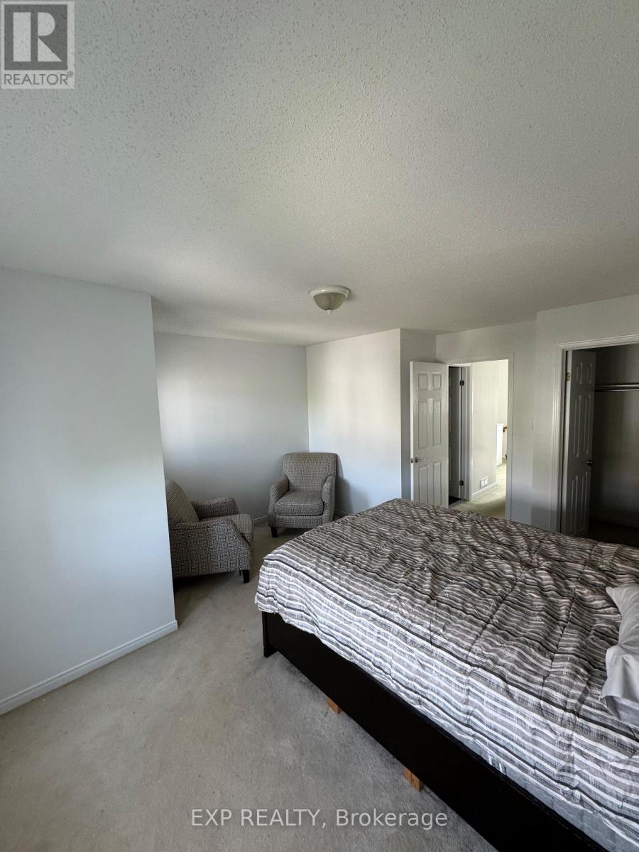 42 MANHATTAN CRESCENT - 8