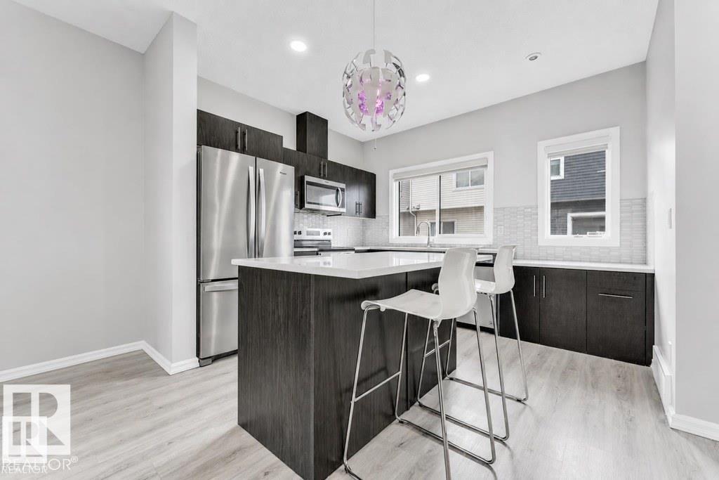 #61 215 SADDLEBACK RD NW NW - 10