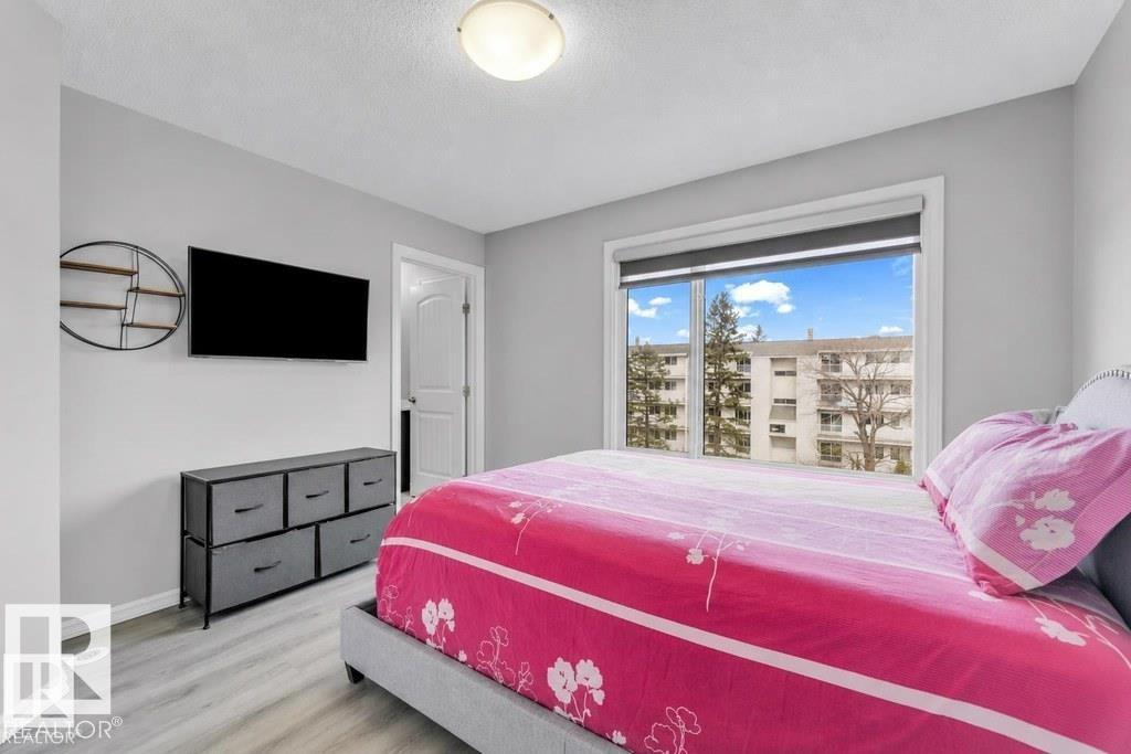 #61 215 SADDLEBACK RD NW NW - 26
