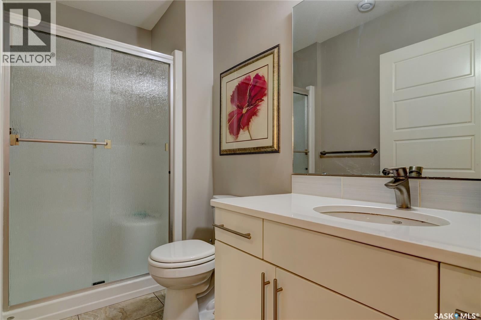 4606 Curtiss AVENUE - 33