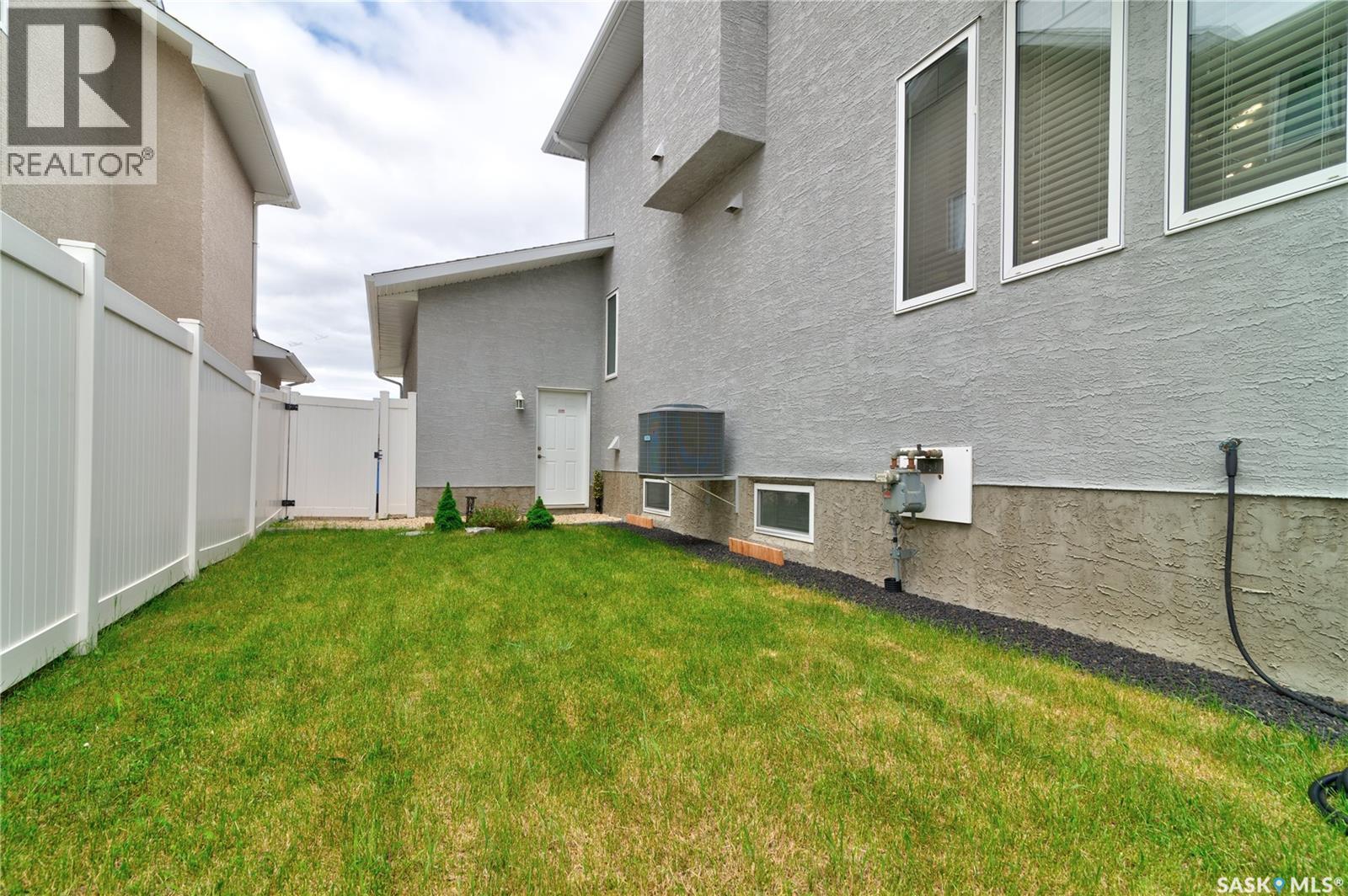 4606 Curtiss AVENUE - 46