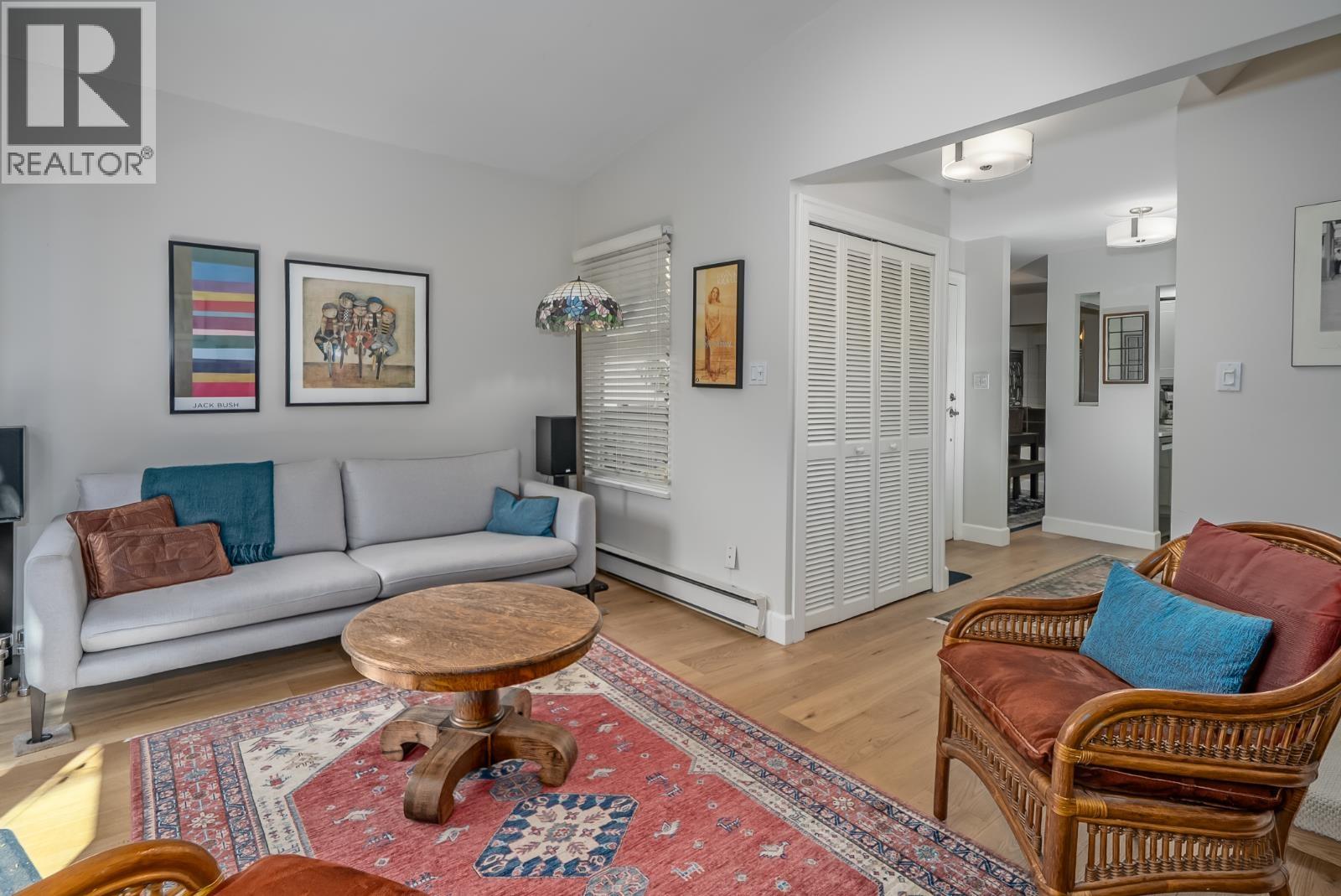 2413 W 5TH AVENUE, Vancouver