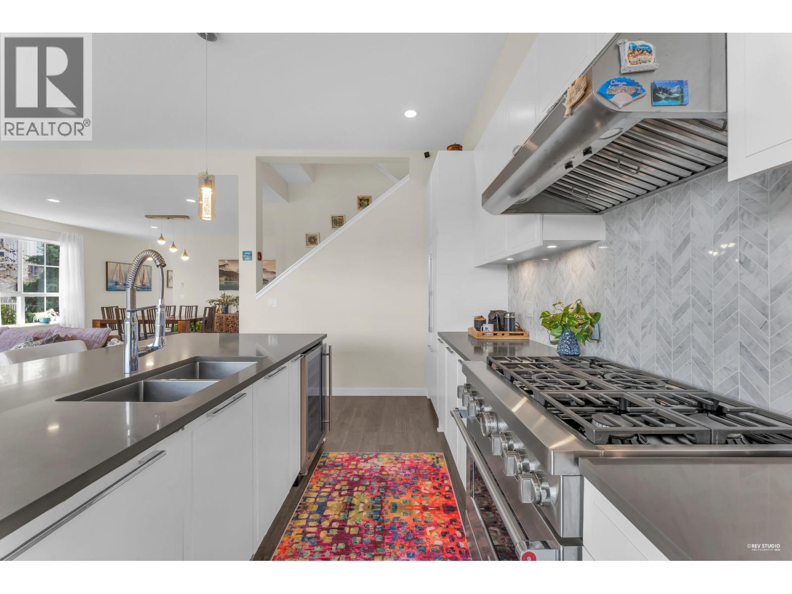 #12B-5551 ADMIRAL Way, Delta