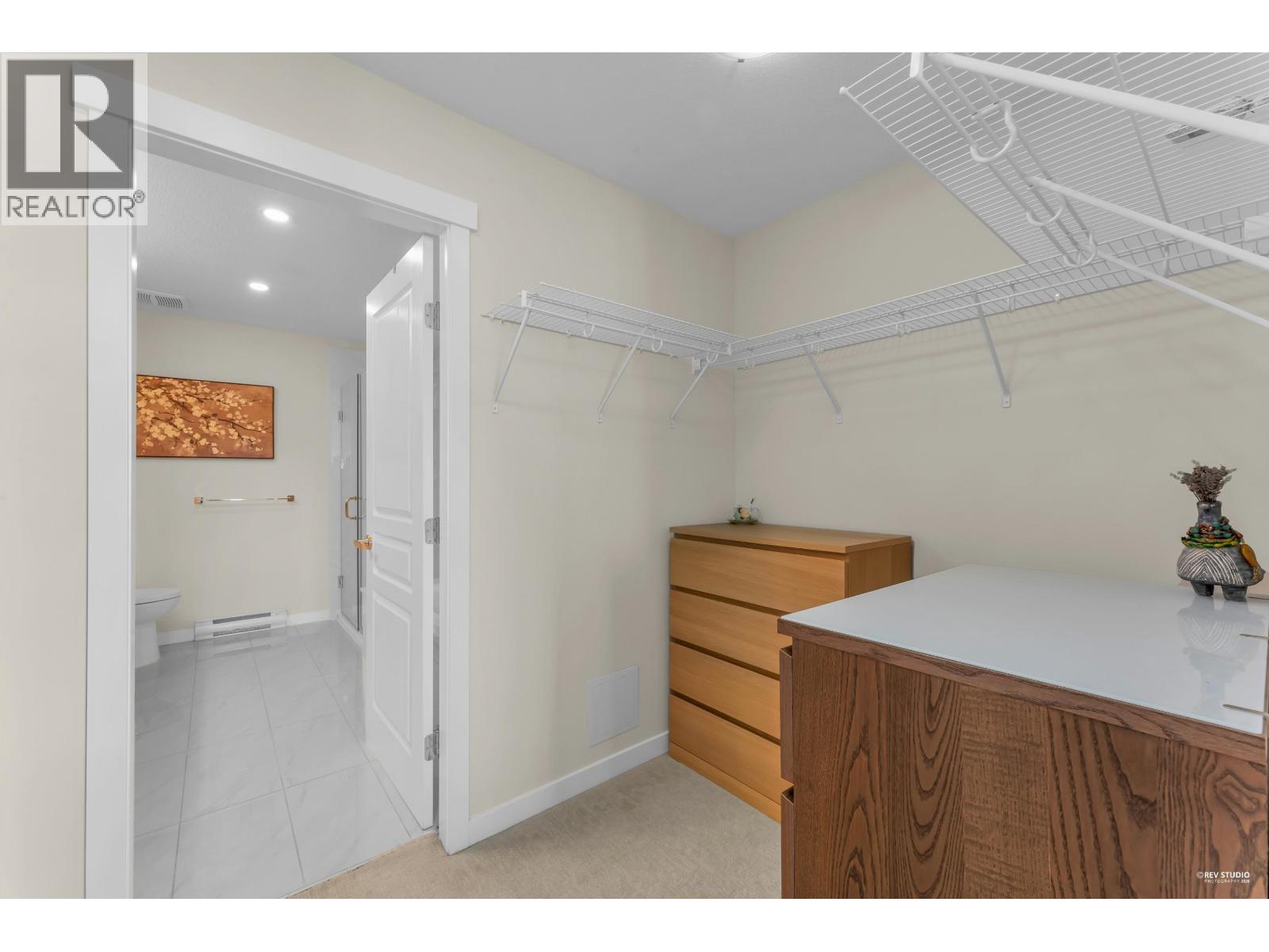 #12B-5551 ADMIRAL Way, Delta