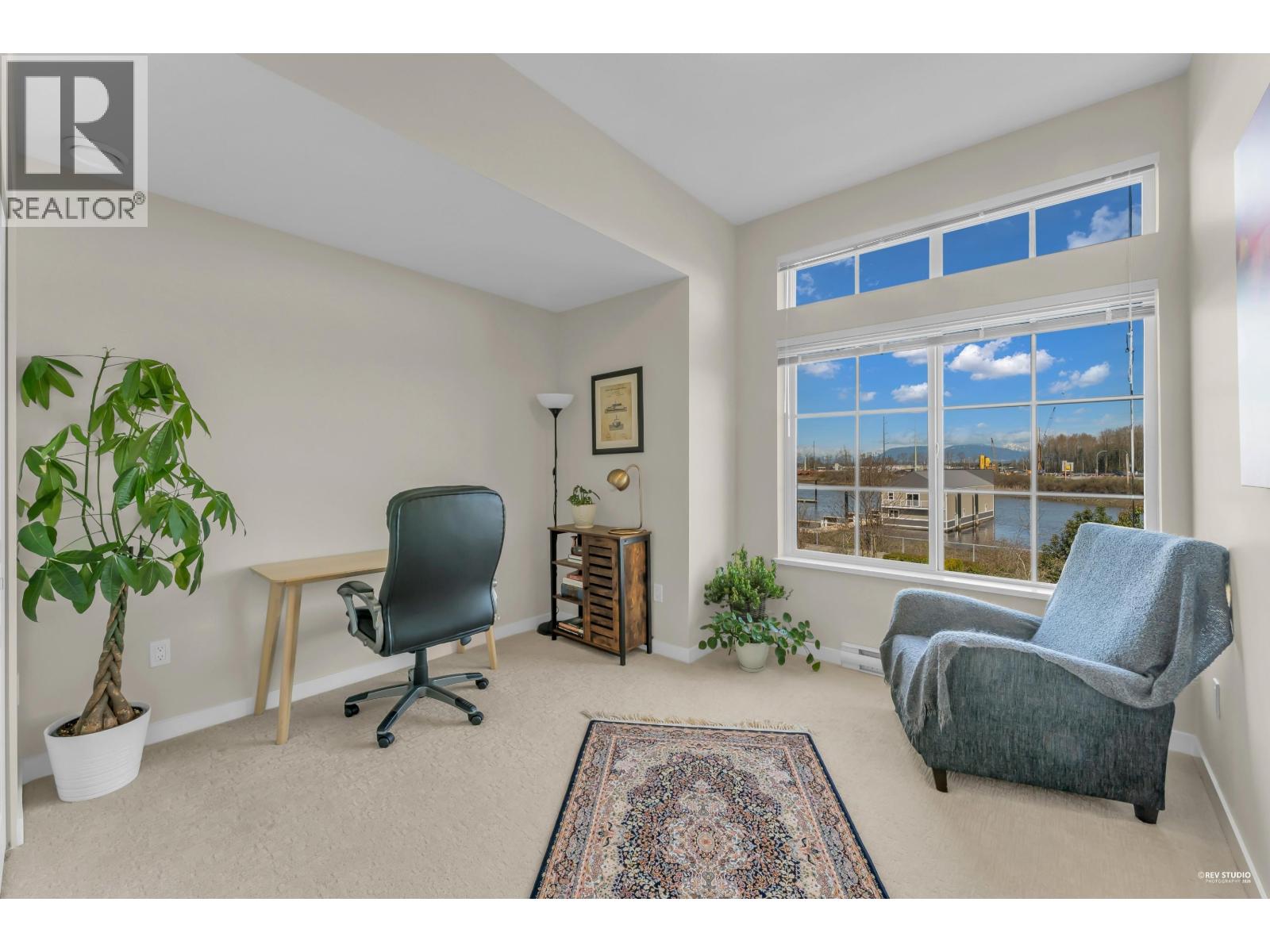 #12B-5551 ADMIRAL Way, Delta