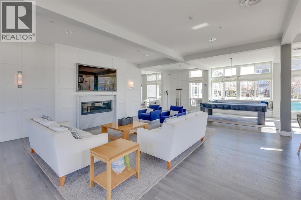 #12B-5551 ADMIRAL Way, Delta