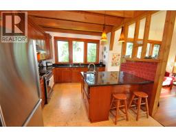 Primary Bedroom - 4515 Beasley West Road, Nelson, BC V0G2G2 Photo 15