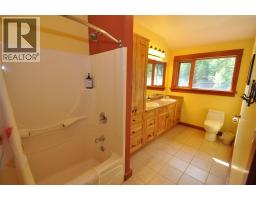 4515 Beasley West Road, Nelson, BC V0G2G2 Photo 26