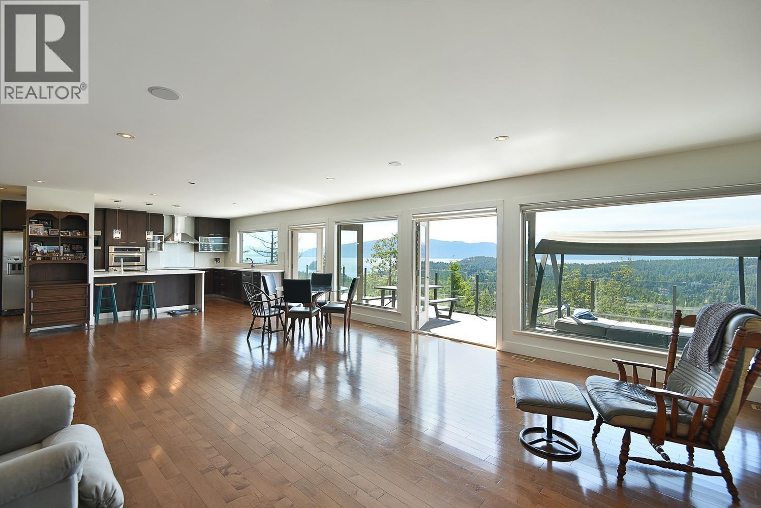 12753 GULFVIEW ROAD, Madeira Park