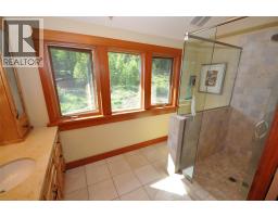 4515 Beasley West Road, Nelson, BC V0G2G2 Photo 28