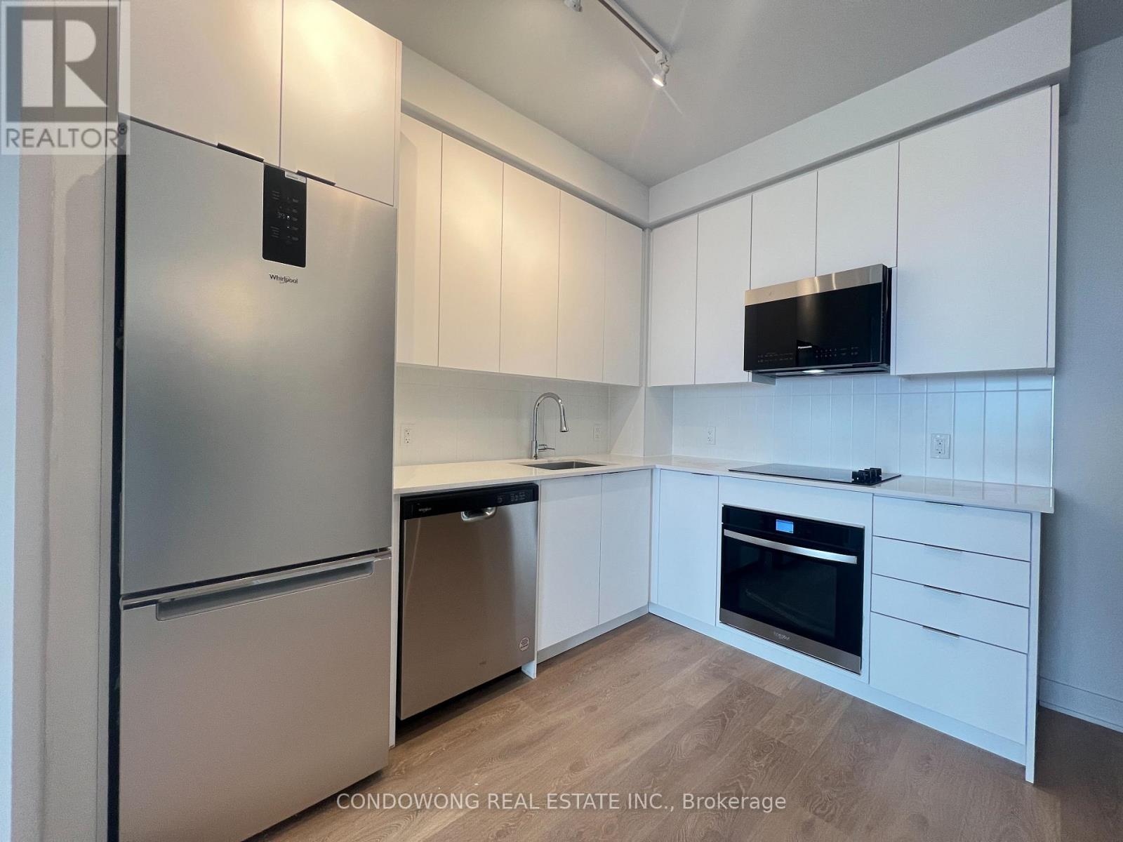 Luxurious High End Kitchen