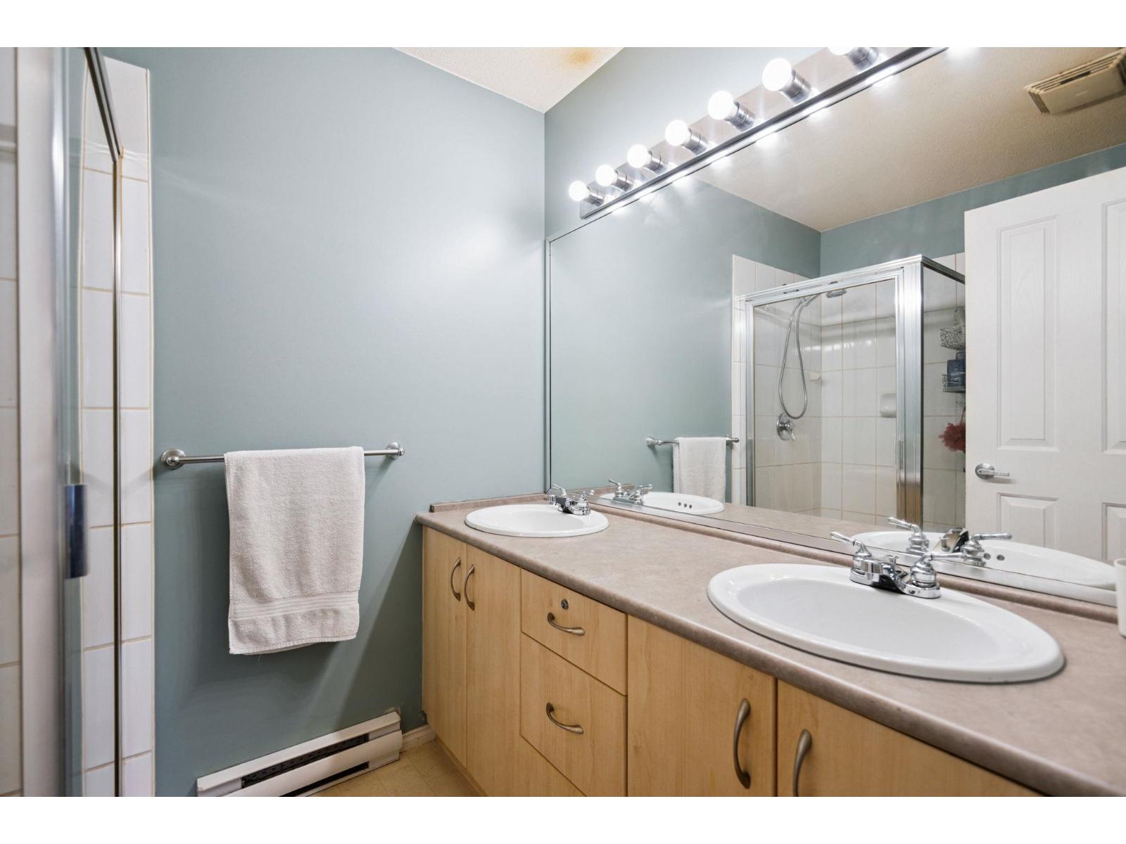 3 Bed, 2 Bath House for Sale in Surrey – 26 15871 85 AVENUE, Surrey – MLS# R3131427 - Image 20