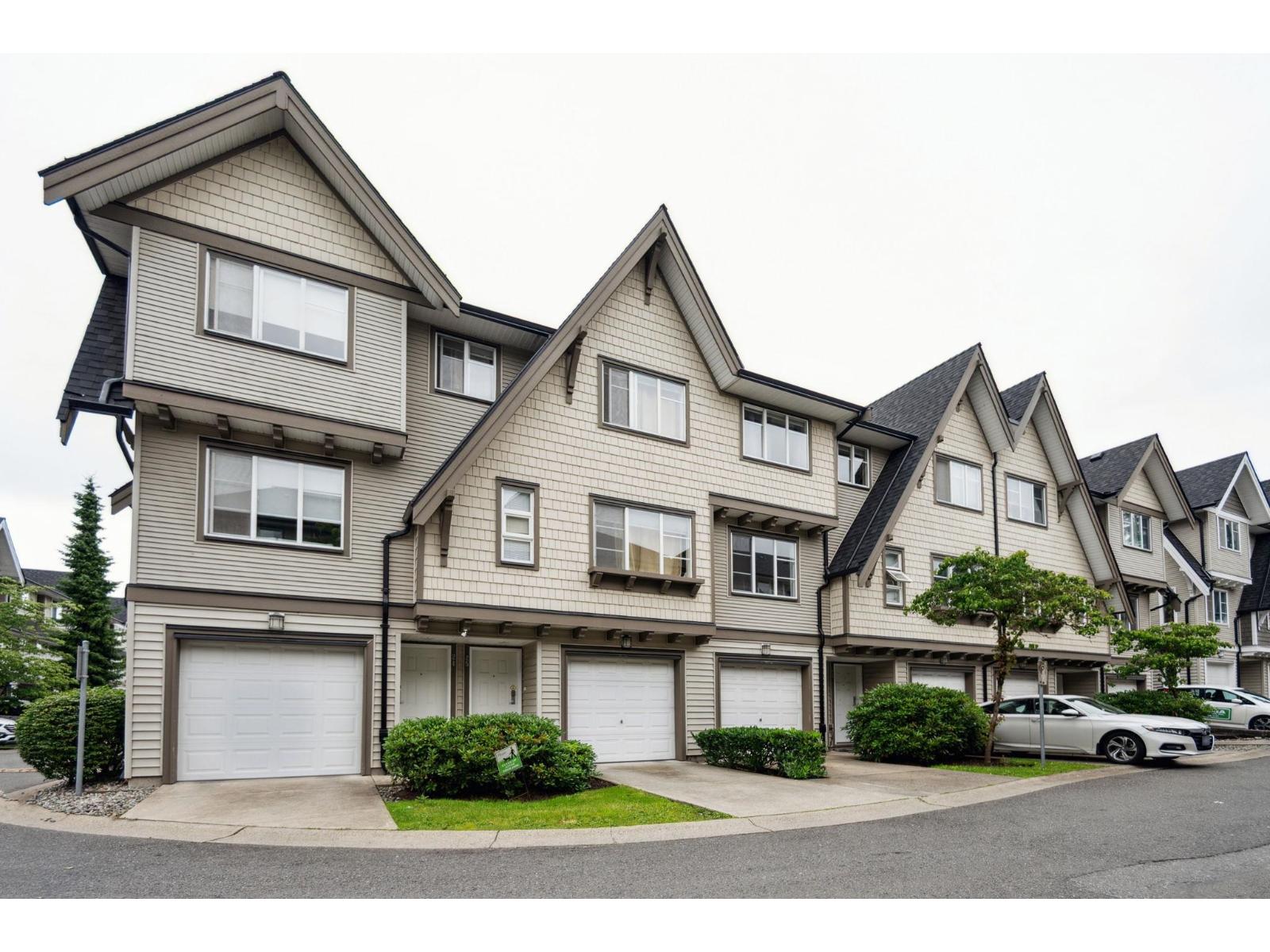 3 Bed, 2 Bath House for Sale in Surrey – 26 15871 85 AVENUE, Surrey – MLS# R3131427 - Image 35