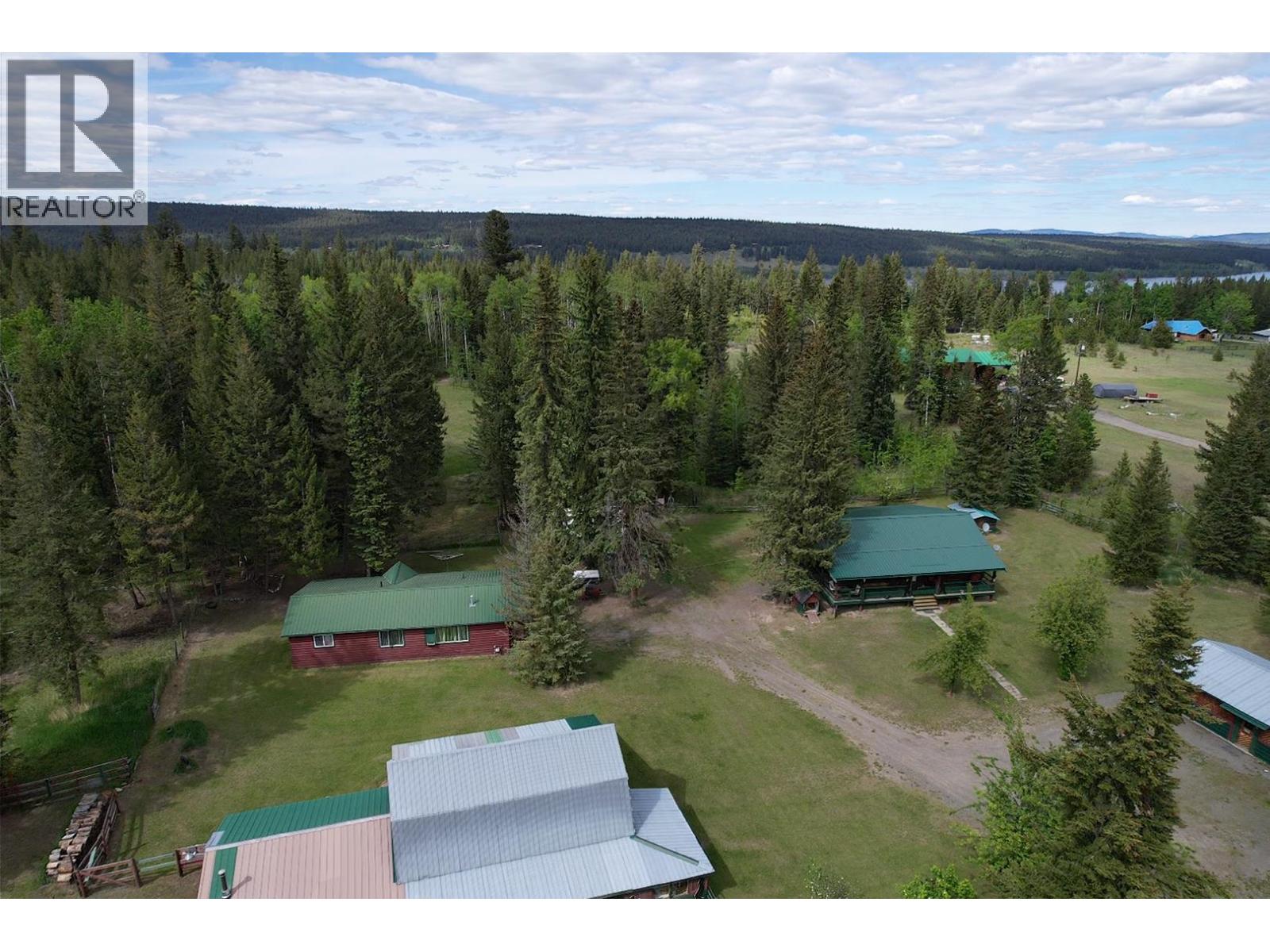 6265 HORSE LAKE ROAD - 37