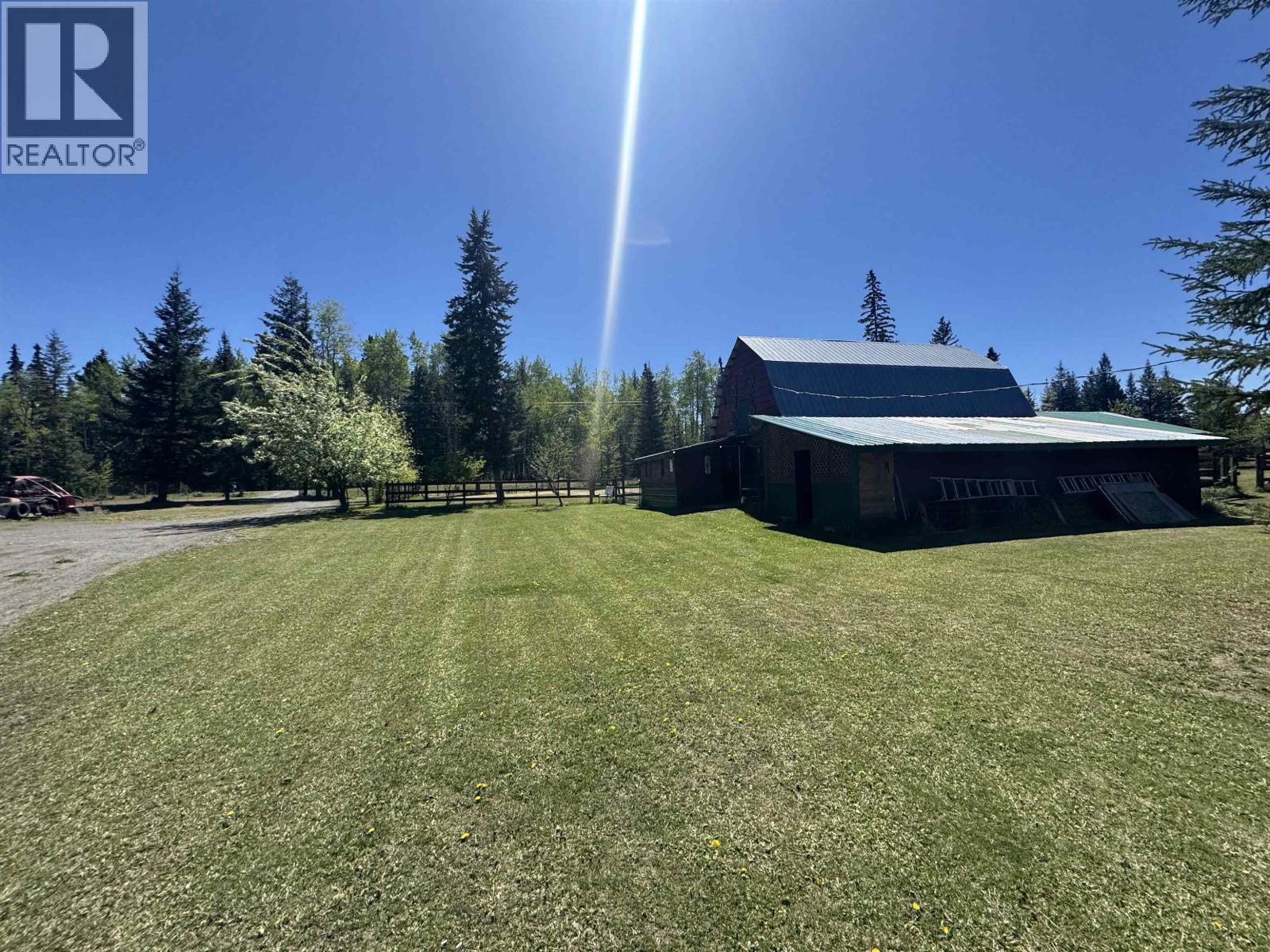 6265 HORSE LAKE ROAD - 29