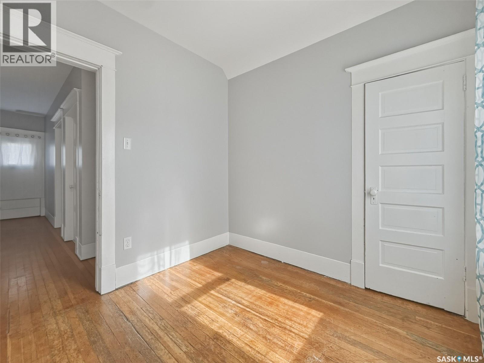 521 2nd AVENUE NE - 15