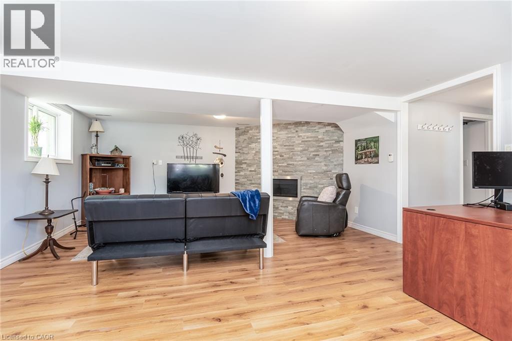 18 MAYBERRY Place - 24