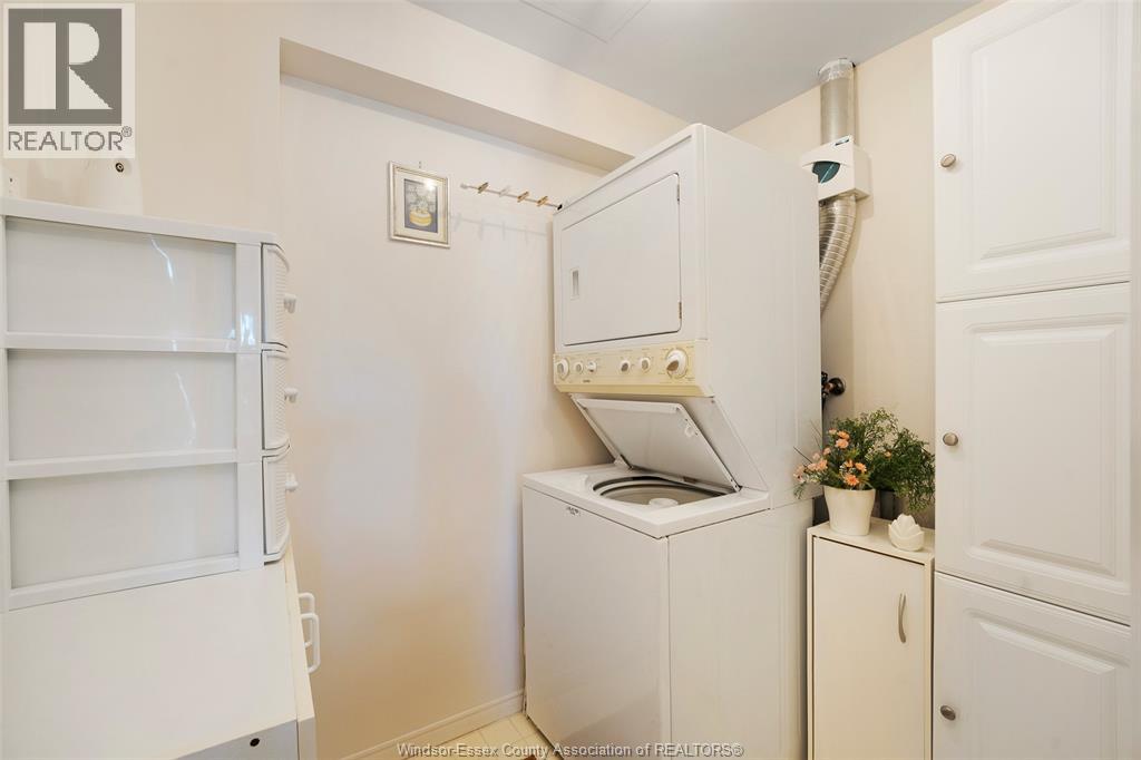 #307 5355 Wyandotte STREET East - 25