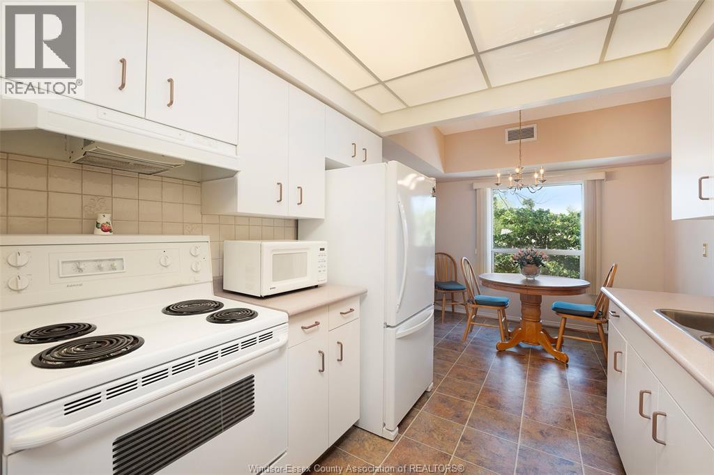 #307 5355 Wyandotte STREET East - 21