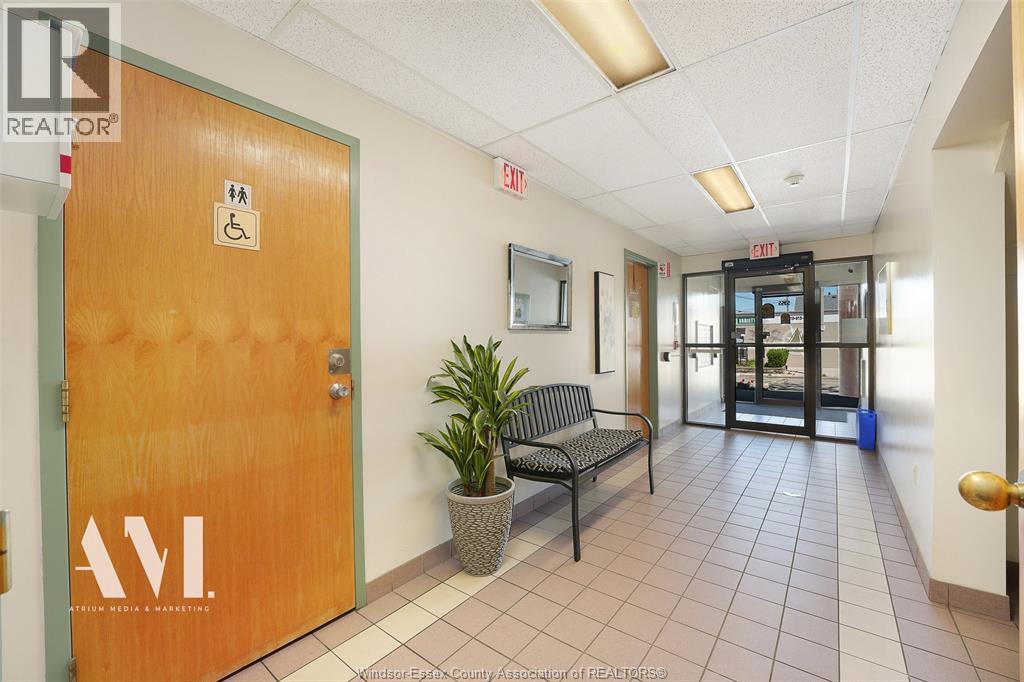 #307 5355 Wyandotte STREET East - 9