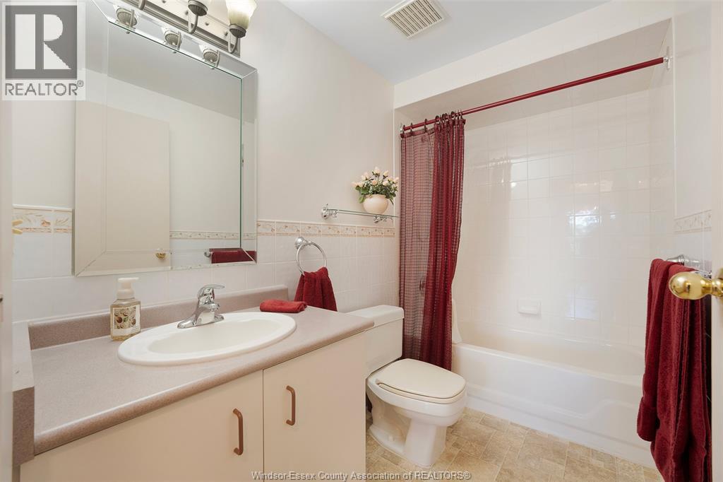 #307 5355 Wyandotte STREET East - 24