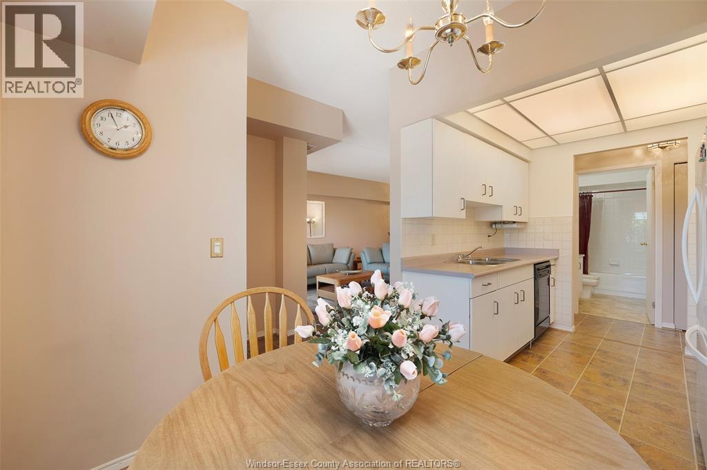 #307 5355 Wyandotte STREET East - 18
