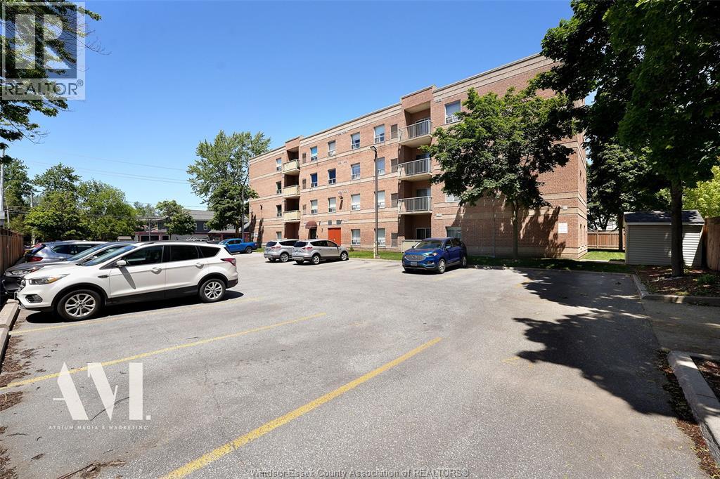 #307 5355 Wyandotte STREET East - Image 3