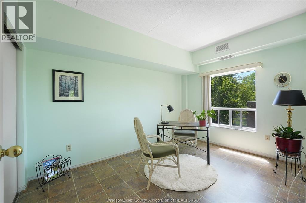 #307 5355 Wyandotte STREET East - 23