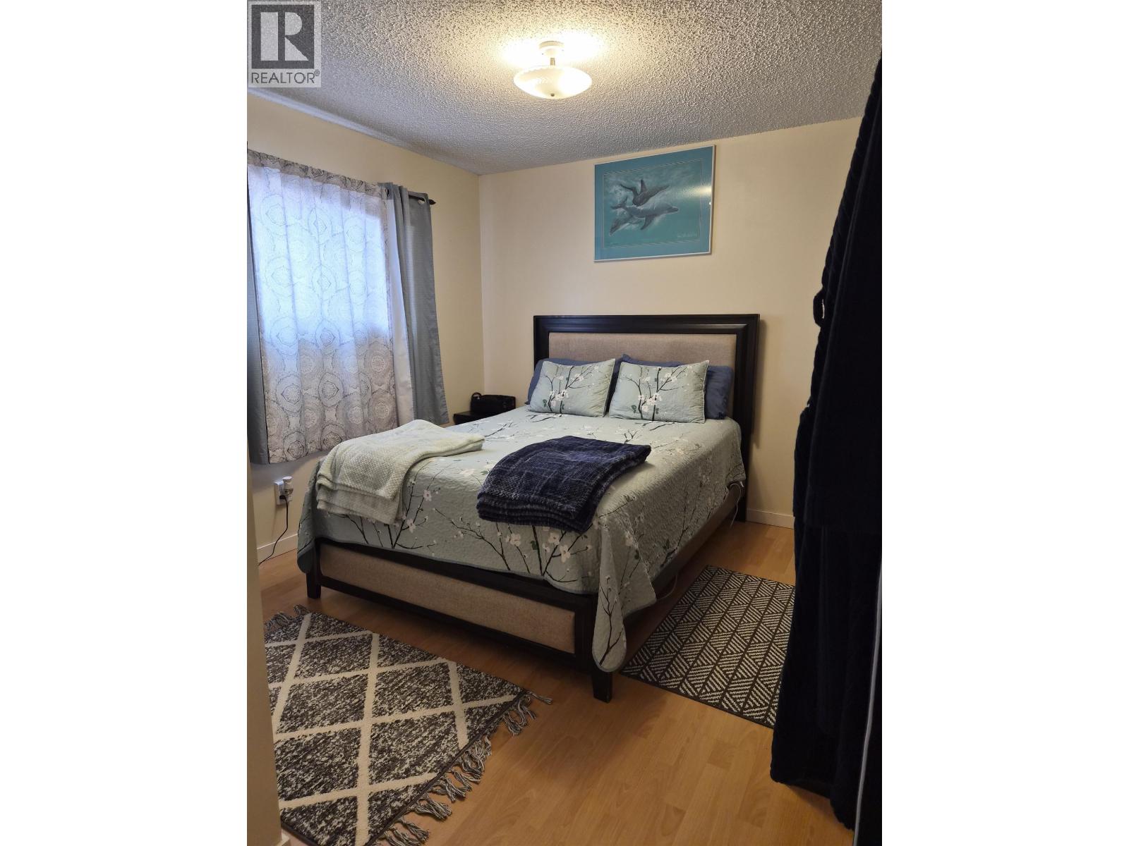 1920 HEMLOCK STREET - 6