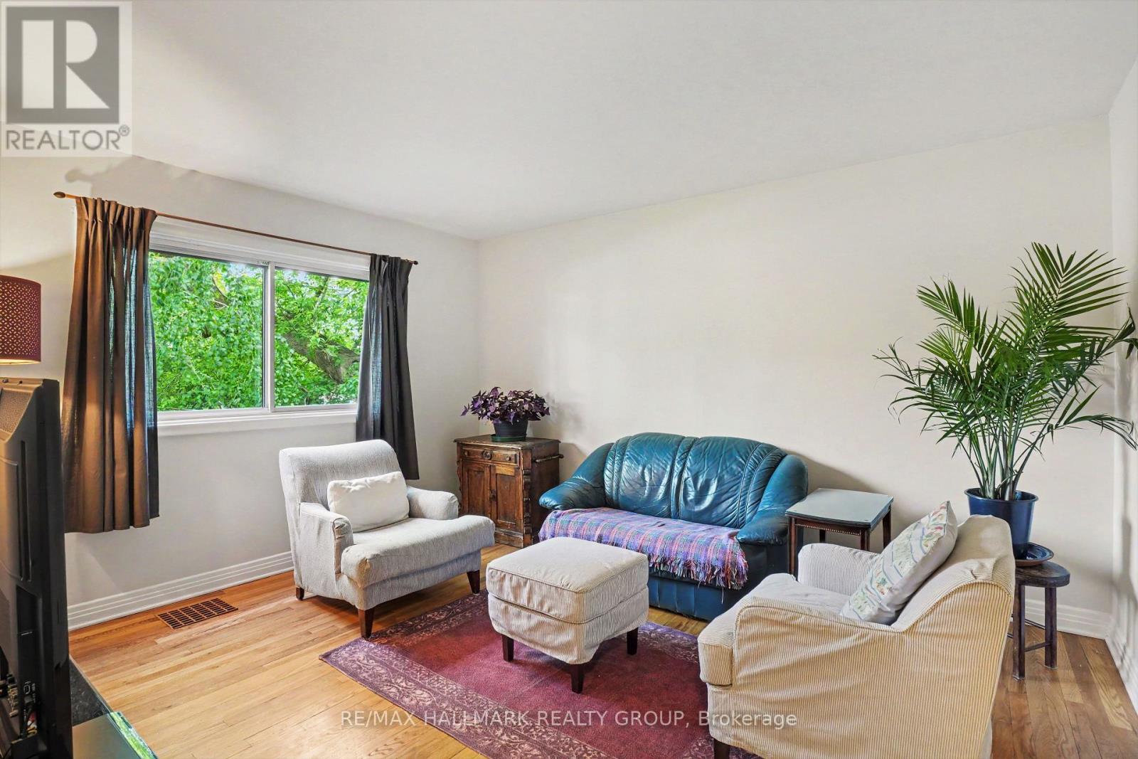 371 SUNNYSIDE AVENUE - 12