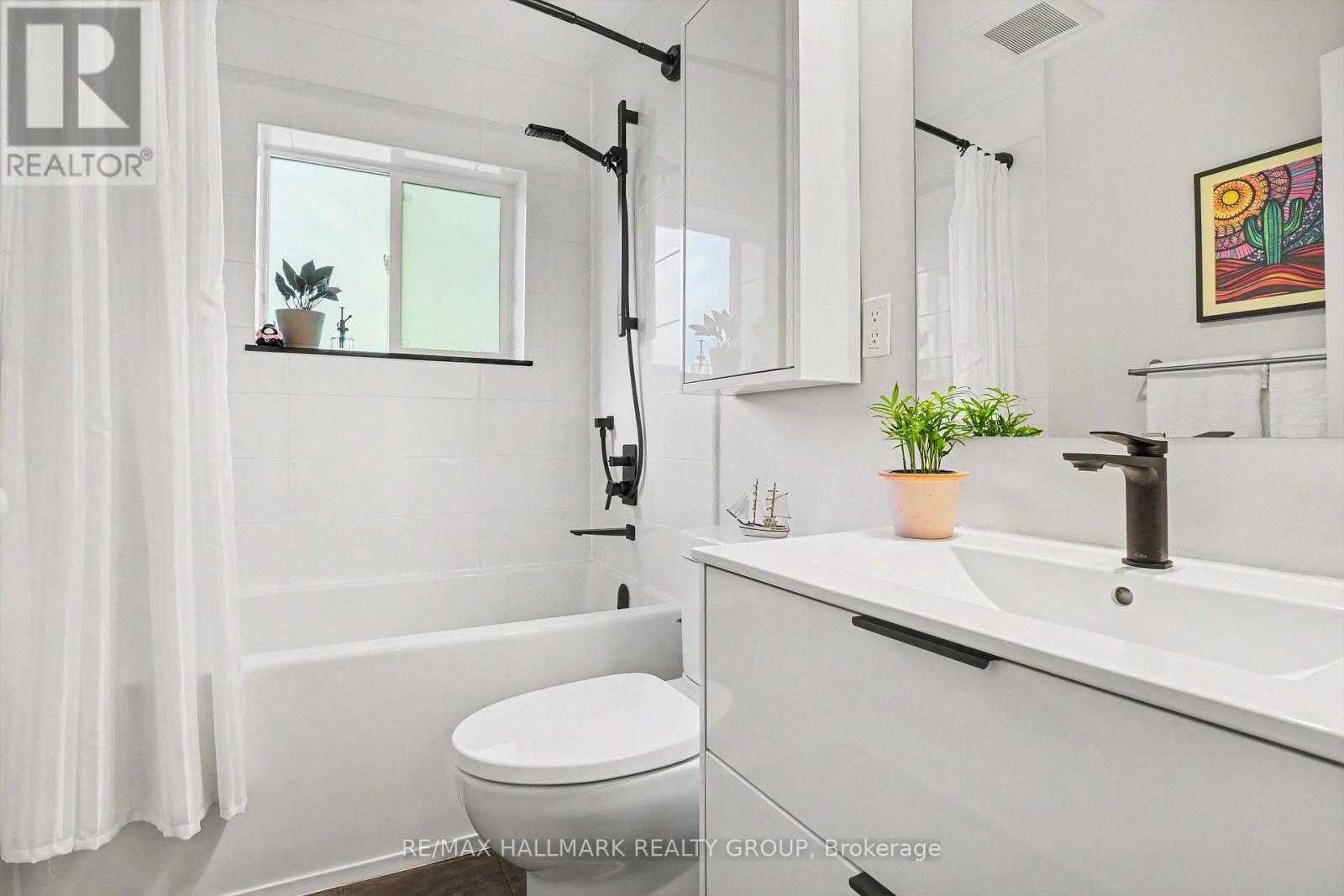 371 SUNNYSIDE AVENUE - 16