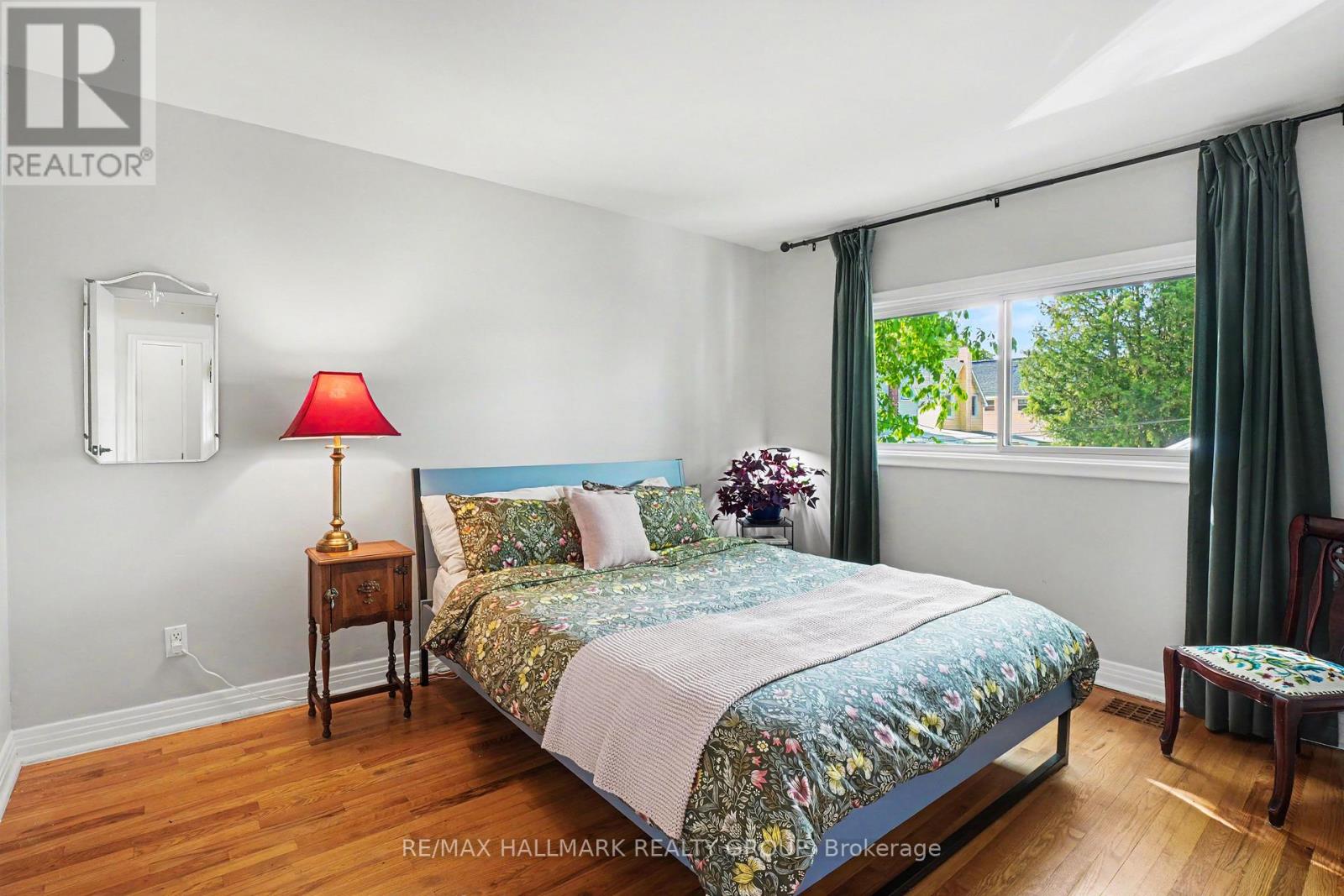 371 SUNNYSIDE AVENUE - 24