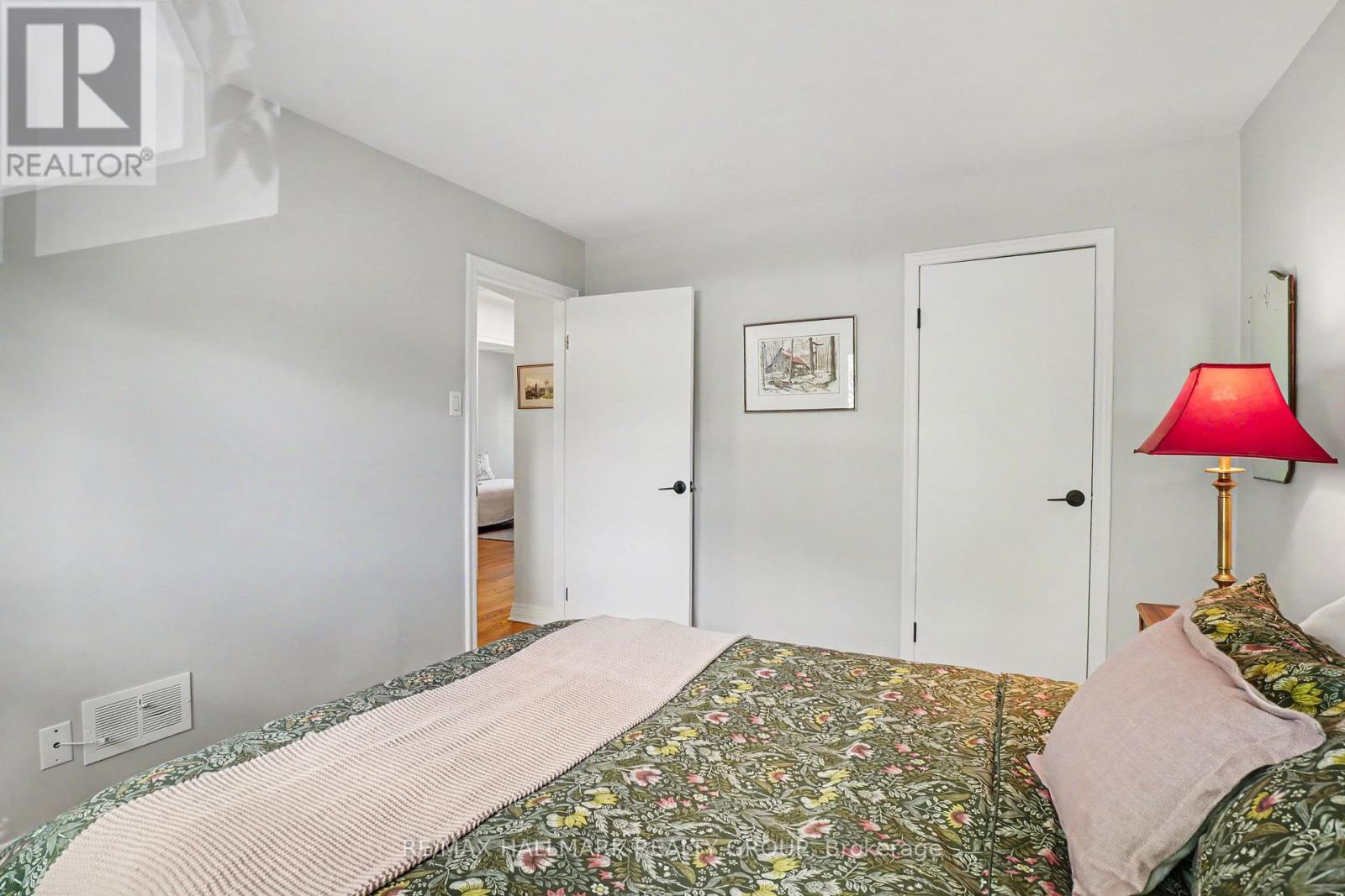 371 SUNNYSIDE AVENUE - 25