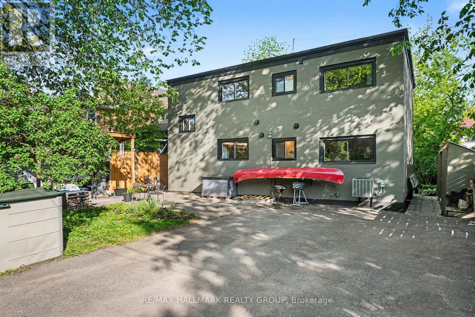 371 SUNNYSIDE AVENUE - 32
