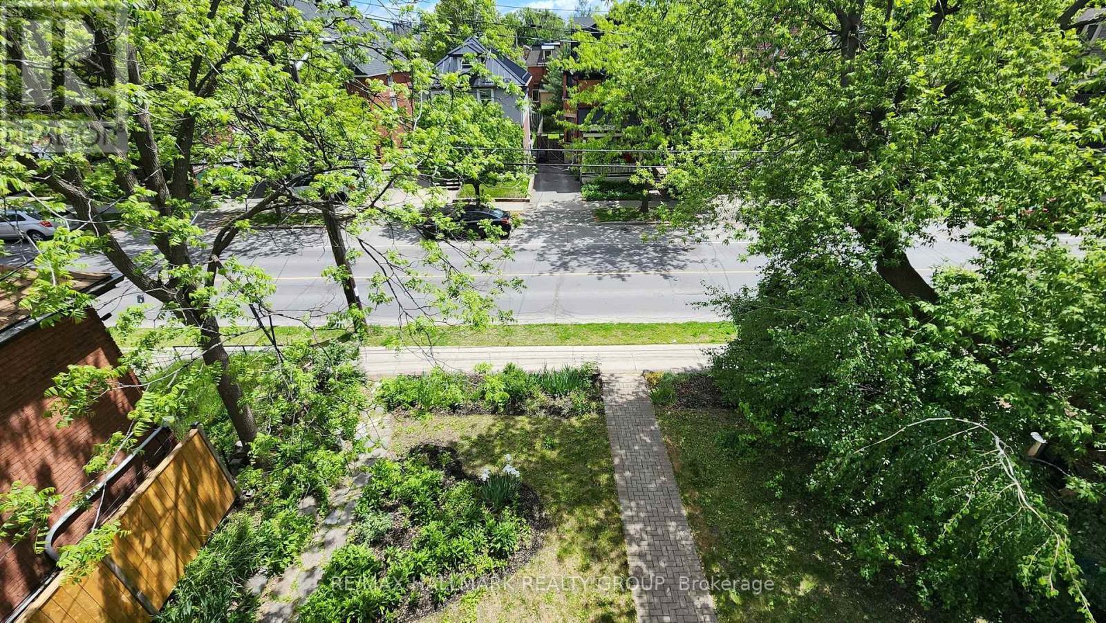 371 SUNNYSIDE AVENUE - 33