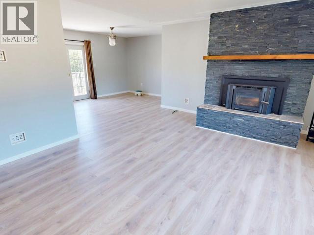 4783 ONTARIO AVE - 3